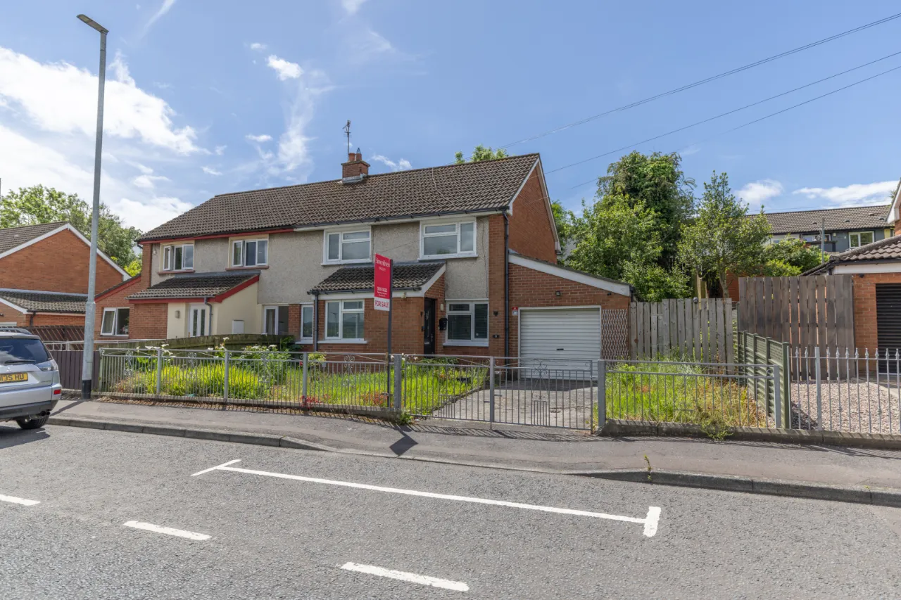 8 Carnagat Park, Newry, County Down, BT35 8QD
