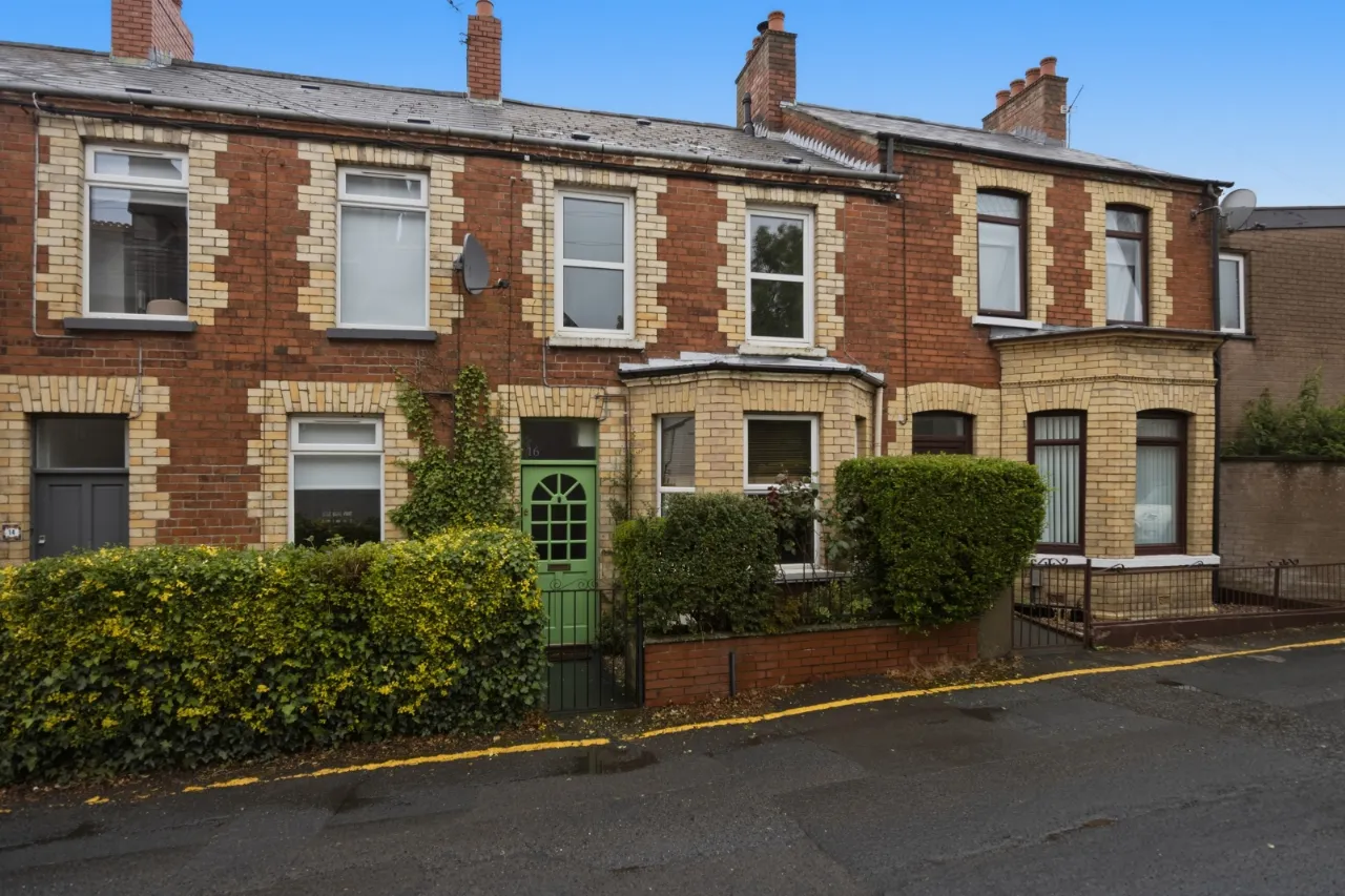 16 Ean Hill, Holywood, County Down, BT18 9LQ