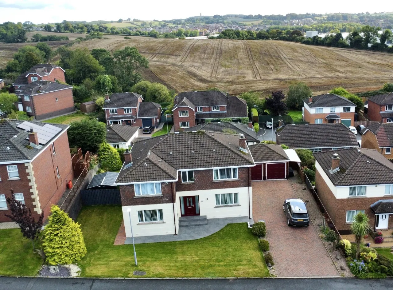 11 Lambert Rise, Dundonald, Belfast, County Down, BT16 1LQ