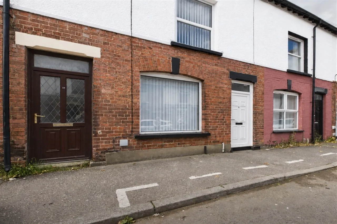 17 Hillview Avenue, Belfast, BT5 6JR, 