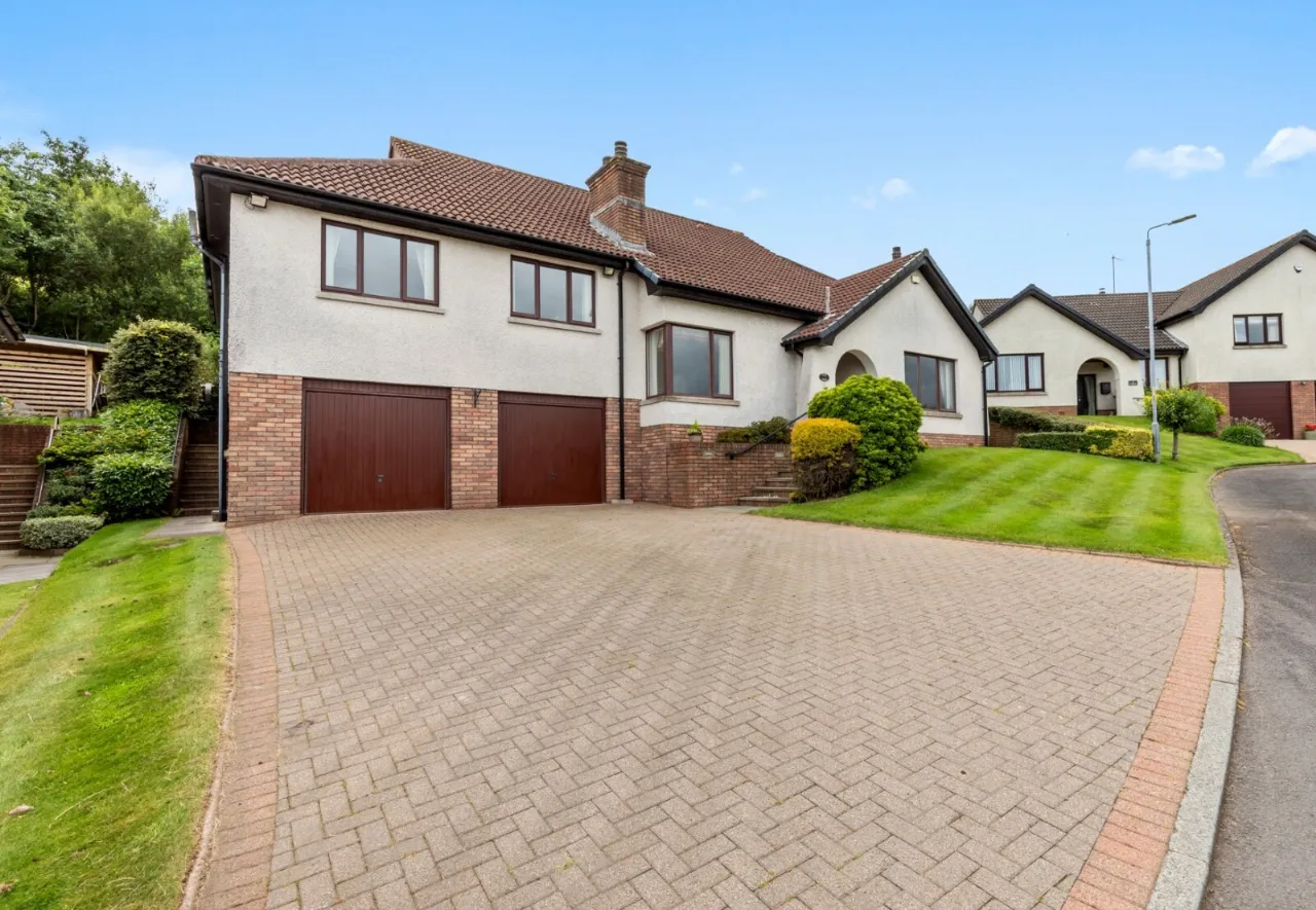 9 Karrington Heights, Dundonald, Belfast, County Down, BT16 1XZ