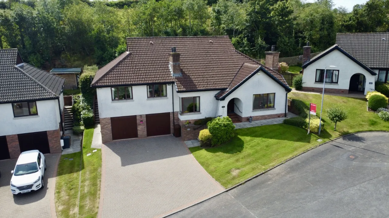 9 Karrington Heights, Dundonald, Belfast, County Down, BT16 1XZ