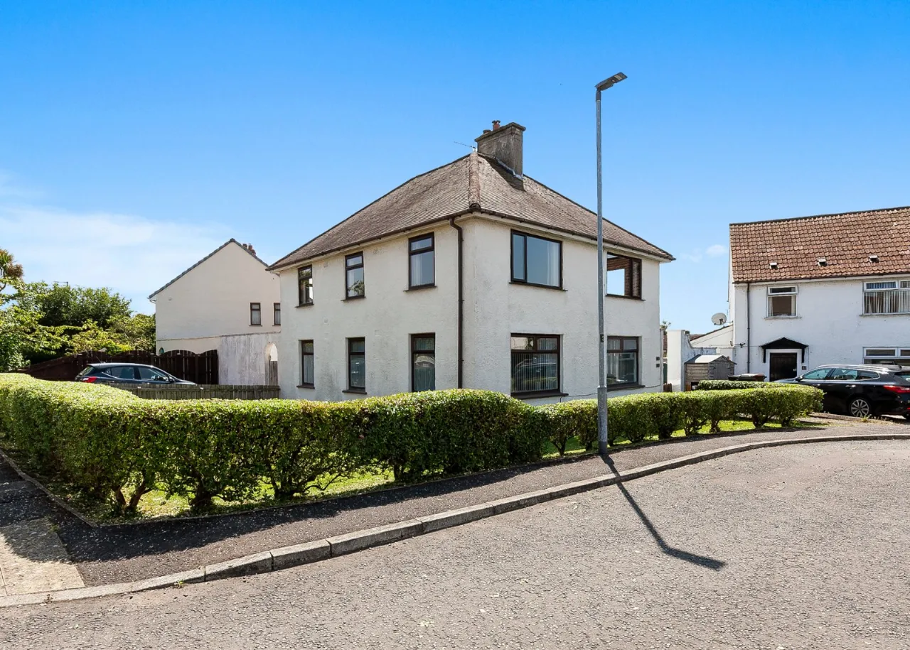 6 Lestannon Avenue, Whitehead, Carrickfergus, County Antrim, BT38 9NN