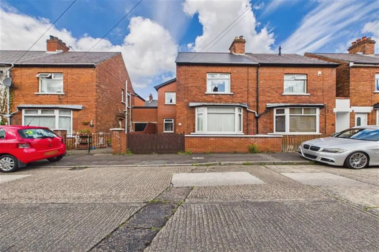 35 Dunraven Avenue, Belfast, BT5 5JR, 
