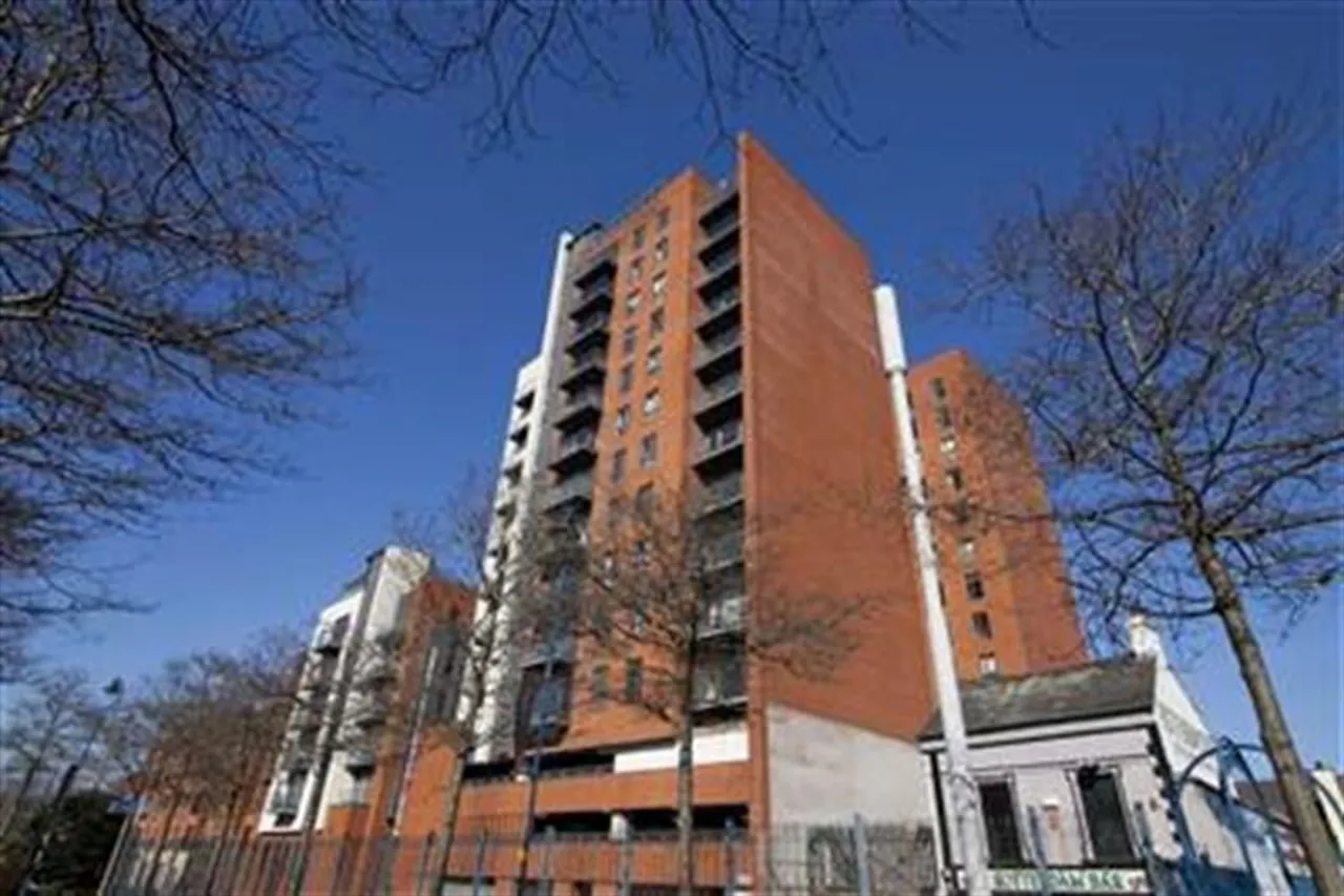 75 The Granary, Belfast, BT1 3EP, 
