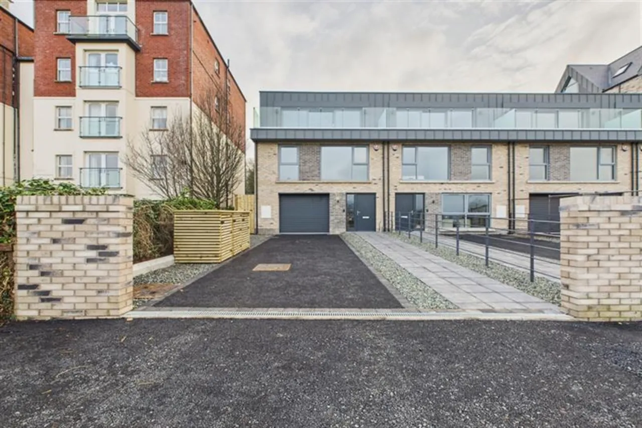 1 Priory Gate, Holywood, BT18 0FF, 