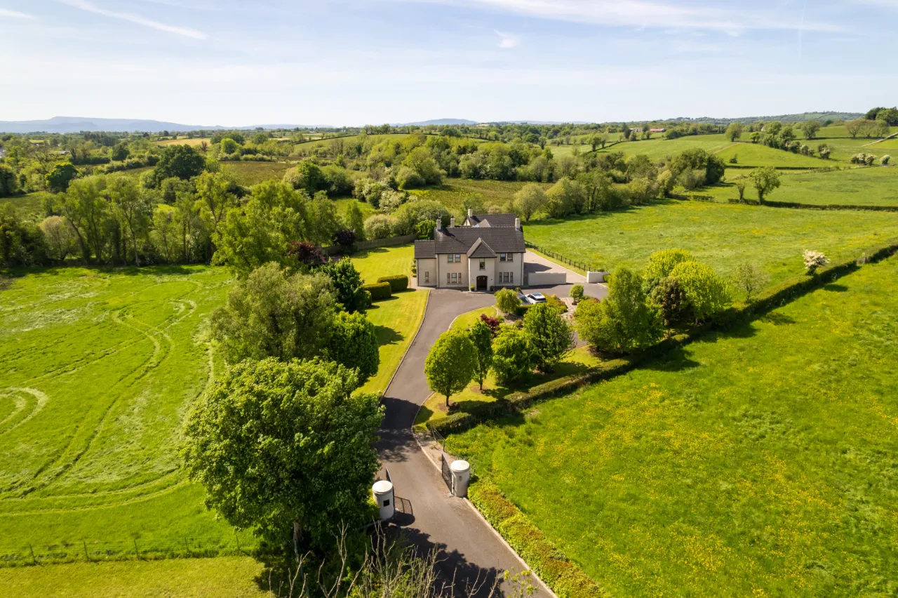 Le Touessrok, 38 Gardiners Cross Road, Lislea, Maguiresbridge, Enniskillen, BT94 4PY