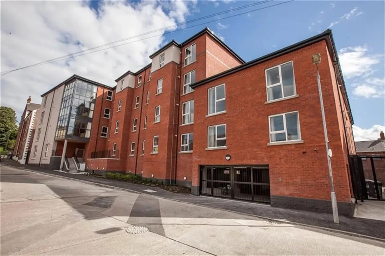 Apt 3, 2 Windsor Road, Belfast, BT9 7FQ, 