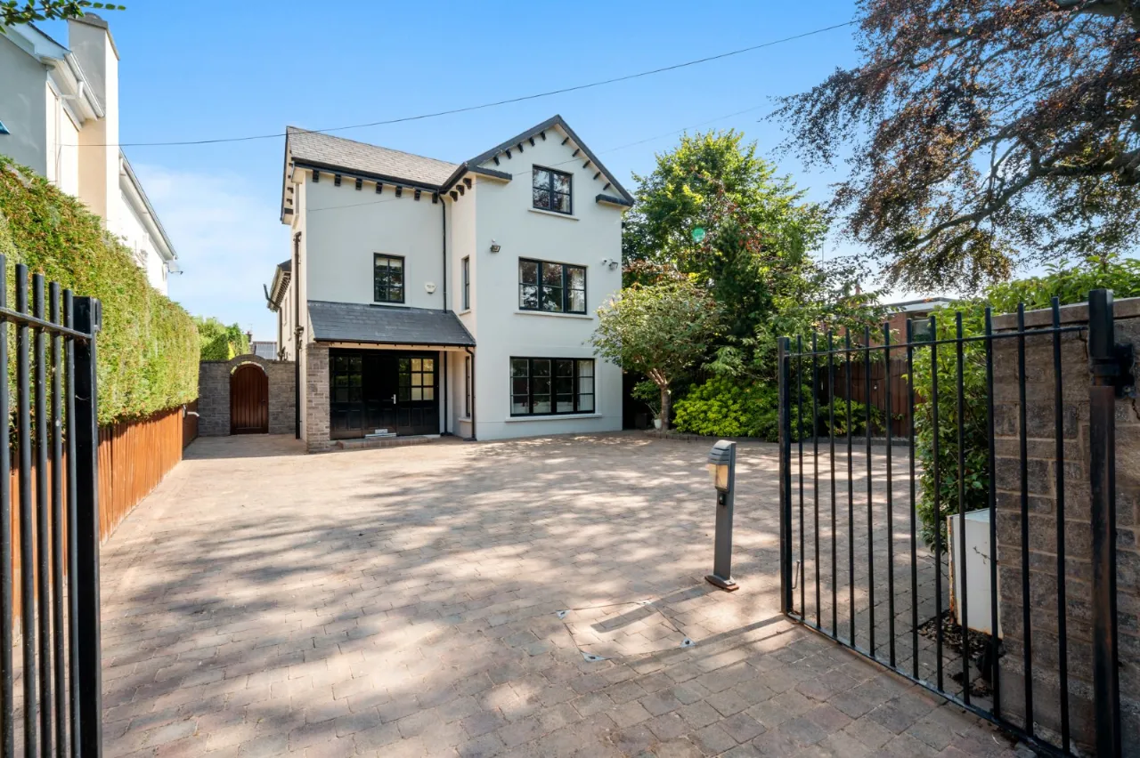 62 Osborne Park, Malone, Belfast, County Antrim, BT9 6JP