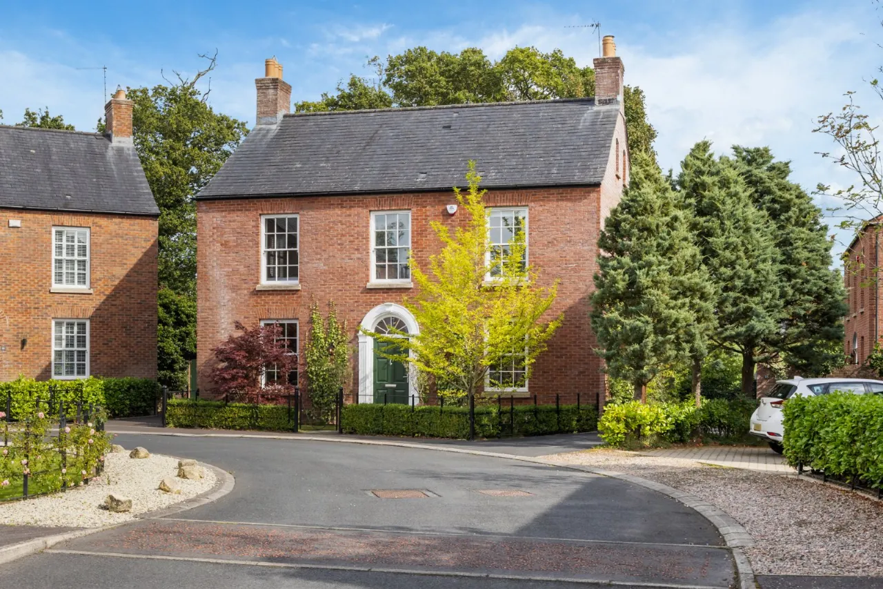 22 Kilwarlin Avenue, Hillsborough, County Down, BT26 6LQ